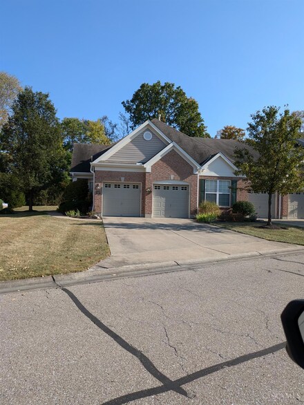 4119 Woodsly Dr Unit 33A, Batavia, OH 45103