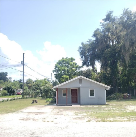 2 Lenox Ct, Deland, FL 32720