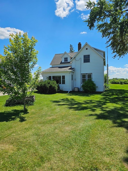 700 Hipple Ave, Henning, MN 56551