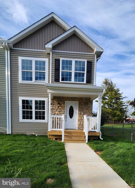 105 E 7th Ave, Ranson, WV 25438