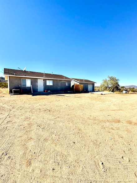1863 Cypress Ln, Landers, CA 92285