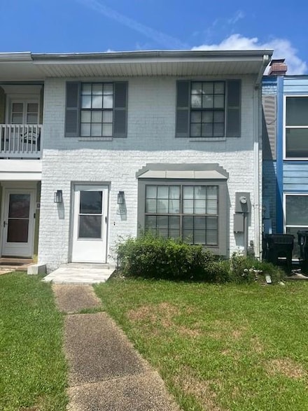 5326 Tullis Dr, New Orleans, LA 70131