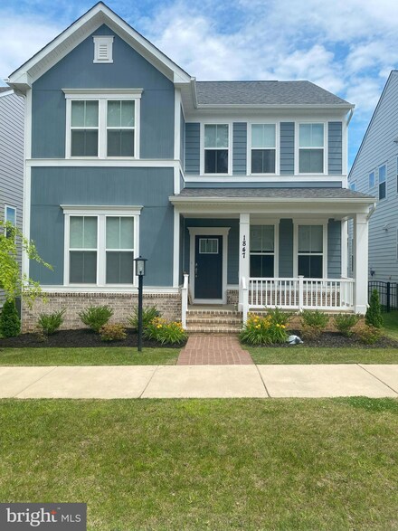 1847 Magnolia Fruit Dr, Dumfries, VA 22026