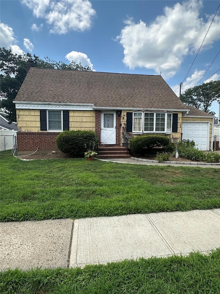 280 Carol Dr, Massapequa Park, NY 11762