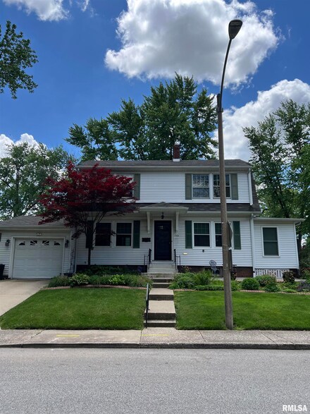 748 W Woodland Ave, Springfield, IL 62704
