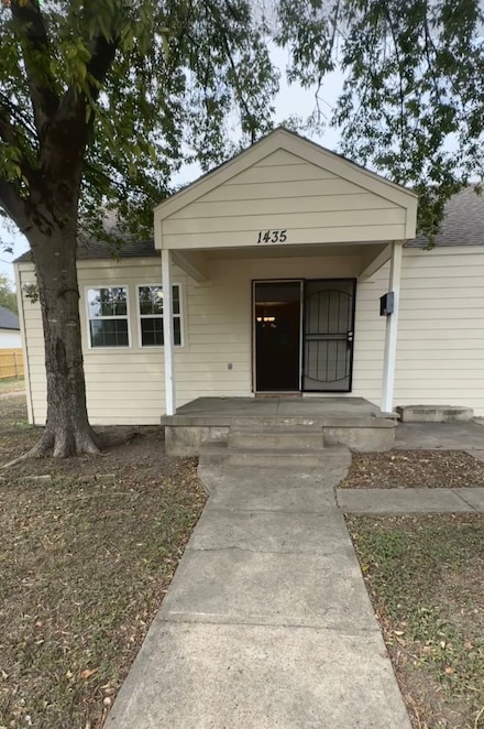 1435 E Ann Arbor Ave, Dallas, TX 75216