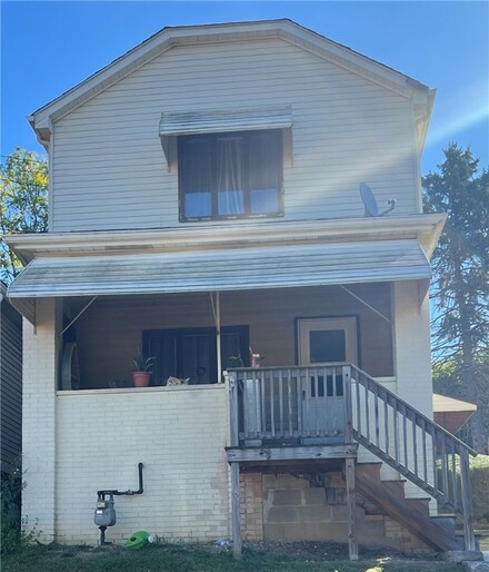 540 Pine St, Ambridge, PA 15003