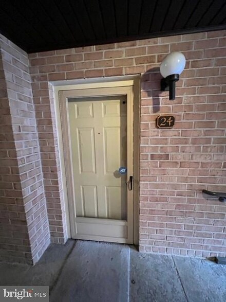 24 Le Forge Ct, Chesterbrook, PA 19087