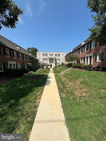 2021 38th St SE Unit 201, Washington, DC 20020