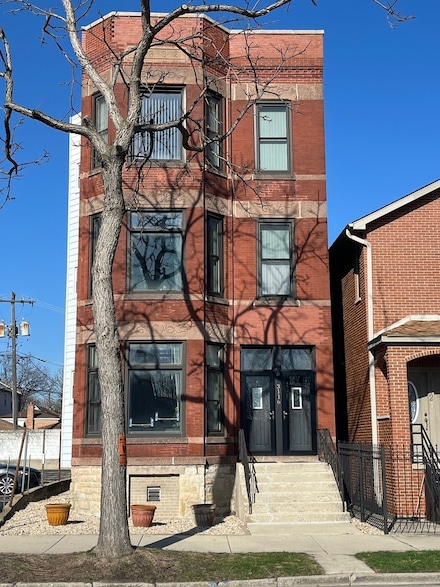 3116 S Canal St, Chicago, IL 60616