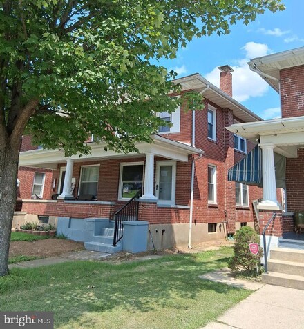 235 W Elm St, Reading, PA 19607