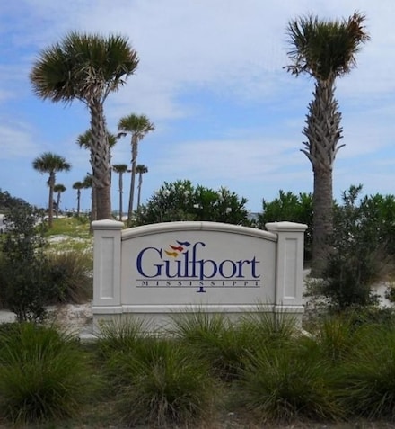 2802 27th St, Gulfport, MS 39501