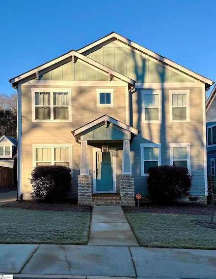 5 Stratham St, Greenville, SC 29609