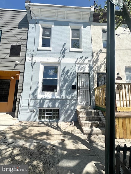 2715 N Howard St, Philadelphia, PA 19133