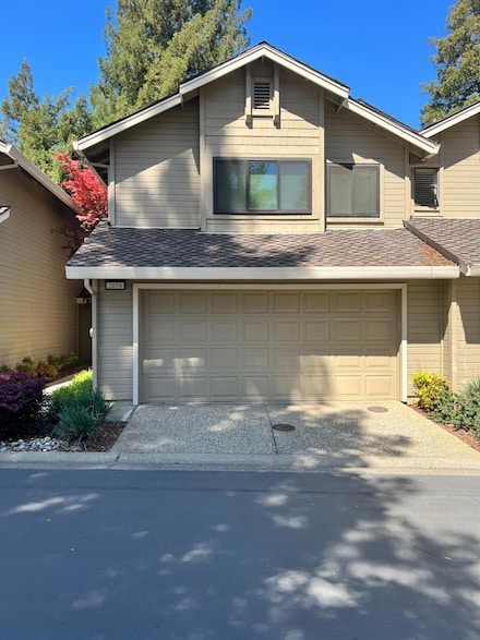2076 University Park Dr, Sacramento, CA 95825