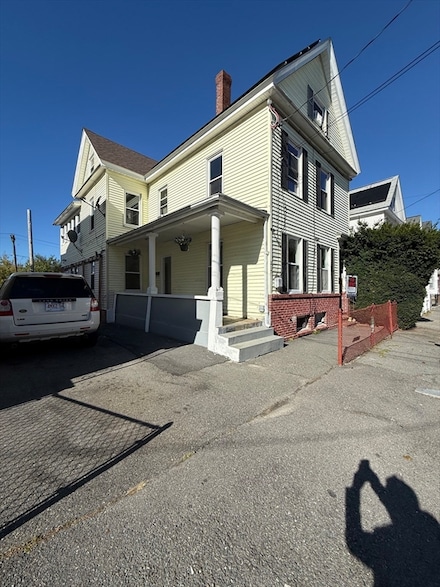 213 Concord St Unit 1, Lowell, MA 01852