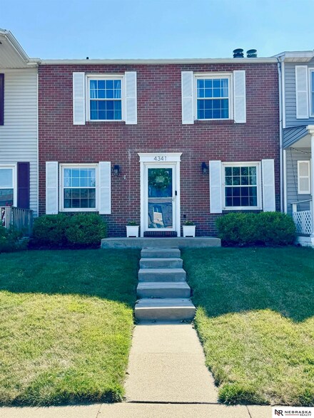 4341 Abbott Rd, Lincoln, NE 68516