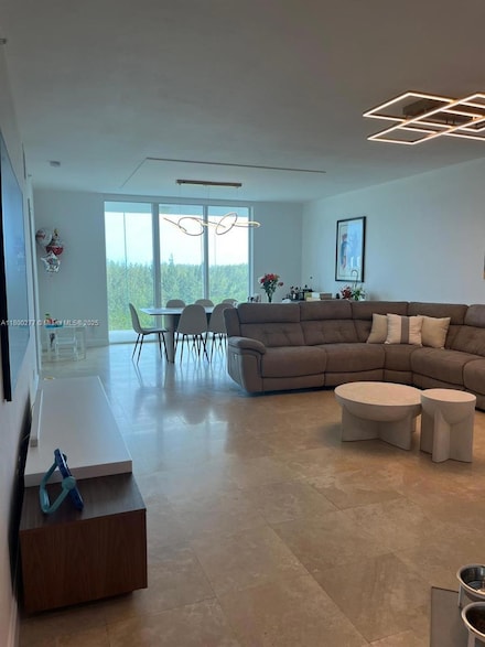 14951 Royal Oaks Ln Unit 803, North Miami, FL 33181