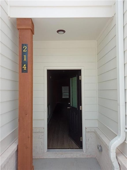 214 Rockfern Terrace Unit 34, Lilburn, GA 30047