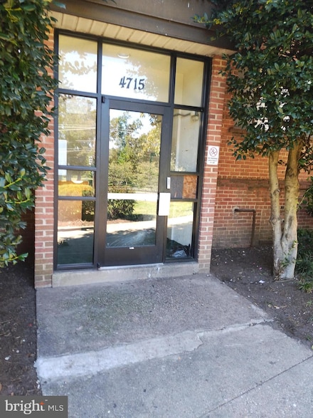 4715 1st St SW, Washington, DC 20032