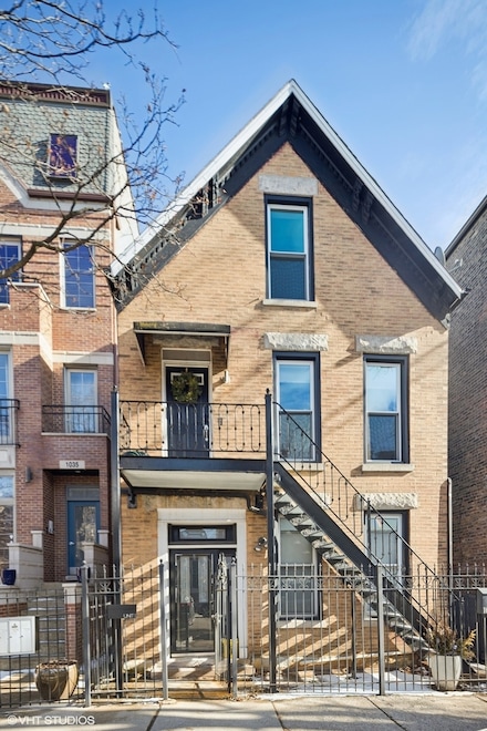 1033 N Hermitage Ave Unit 2, Chicago, IL 60622