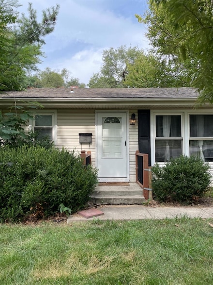 1508 NE Shady Lane Dr, Gladstone, MO 64118