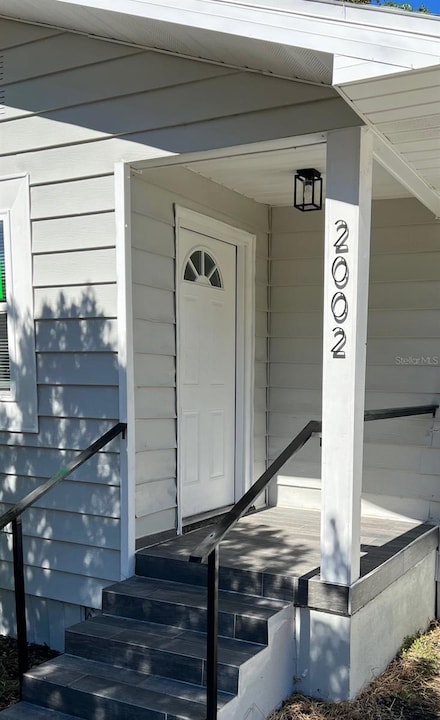 2002 E Hanna Ave, Tampa, FL 33610