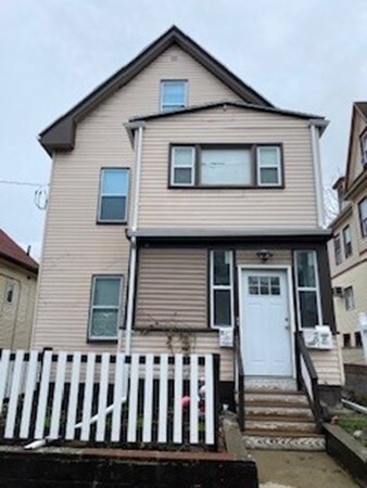 25 Franklin St, Everett, MA 02149