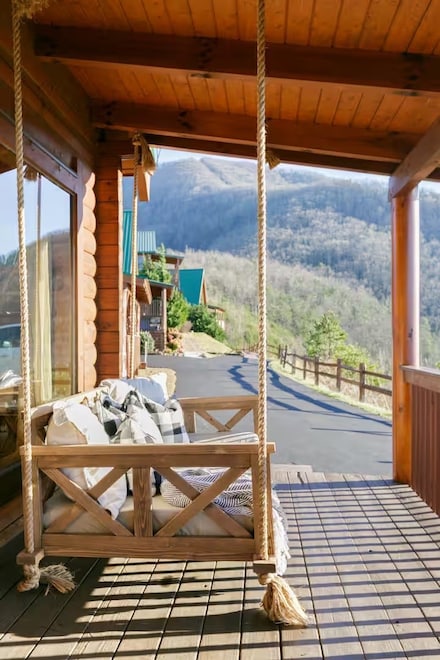 3653 Buckeye Knob Way, Sevierville, TN 37862