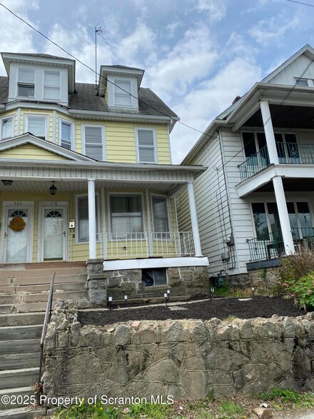 718 Hemlock St, Scranton, PA 18505