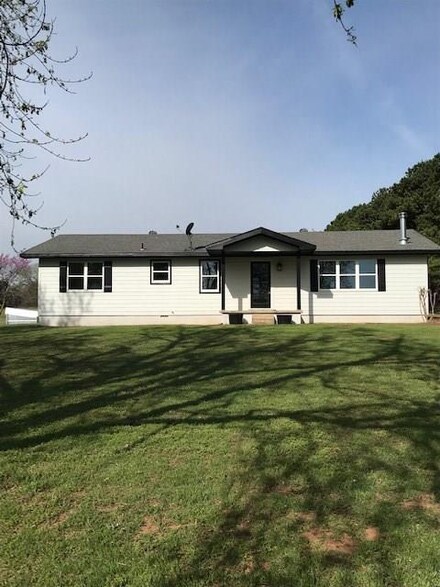 7950 Bryant Rd, Lexington, OK 73051