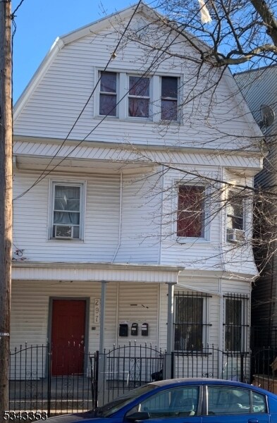 297 Garside St, Newark, NJ 07104