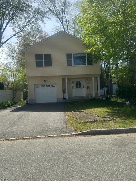 43 Camden Rd, Parsippany, NJ 07054