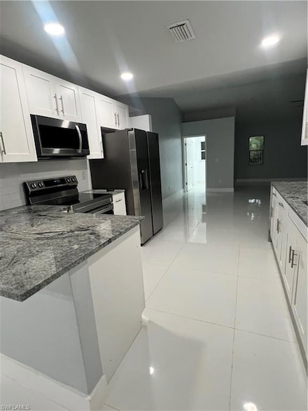 4220 Pine Ridge Rd, Naples, FL 34119