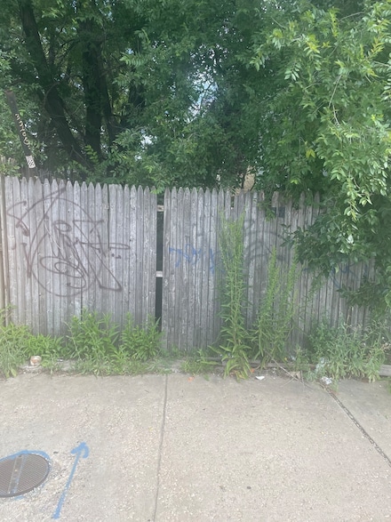 457 N Western Ave, Chicago, IL 60612