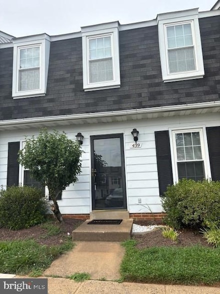 439 Ridge Ct, Warrenton, VA 20186