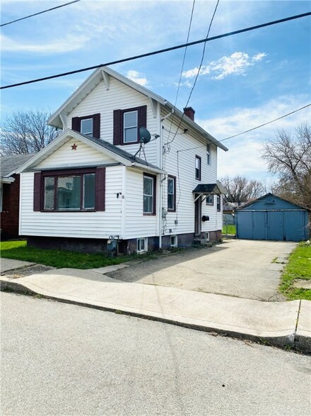 30 Collins Ave, Uniontown, PA 15401