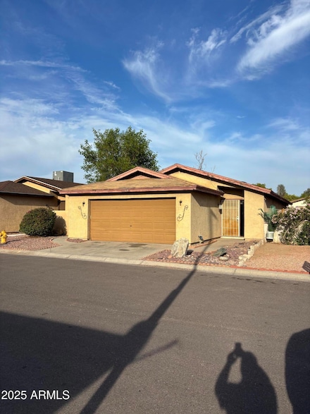 11169 N 82nd Ln, Peoria, AZ 85345