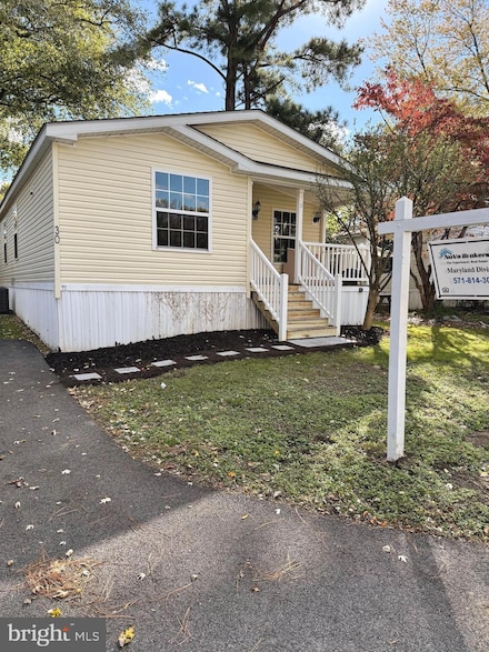 30 Jaguar Dr, Lothian, MD 20711