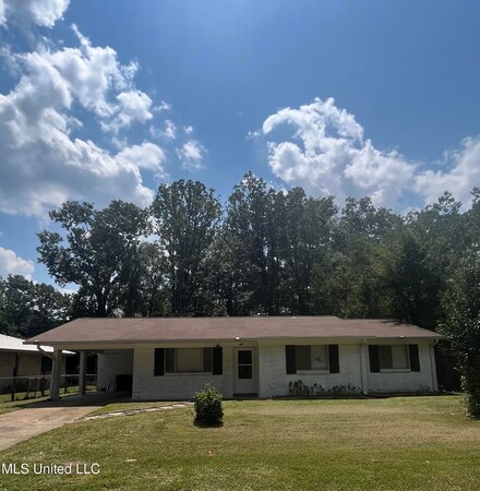 2611 Burma Dr, Pearl, MS 39208