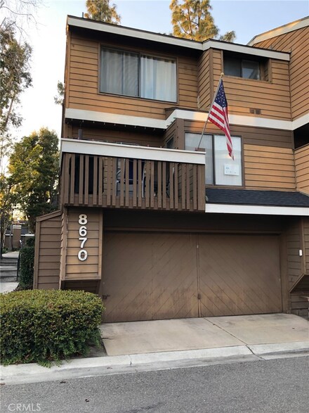 8670 Meadow Brook Ave Unit D, Garden Grove, CA 92844