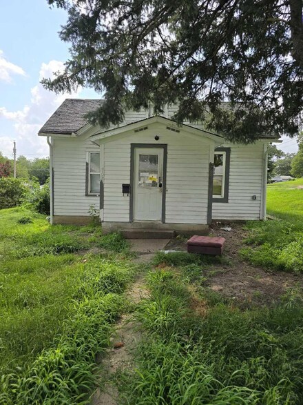 903 Linn St, Atlantic, IA 50022