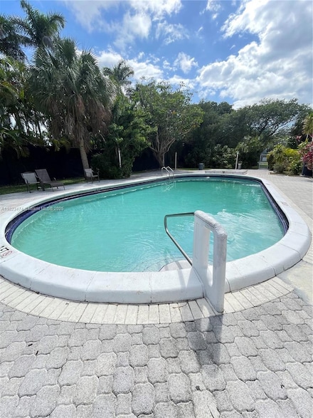 1420 Atlantic Shores Blvd Unit 130, Hallandale Beach, FL 33009