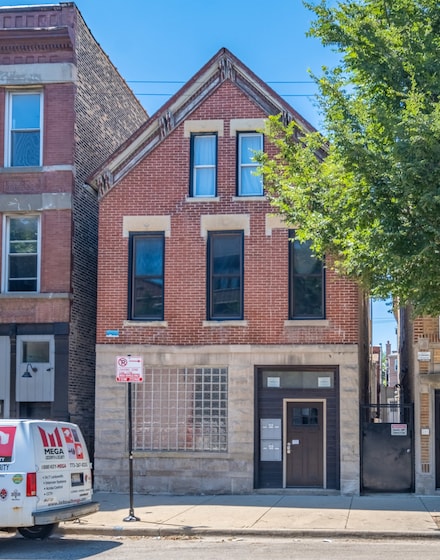 1534 N Western Ave, Chicago, IL 60622