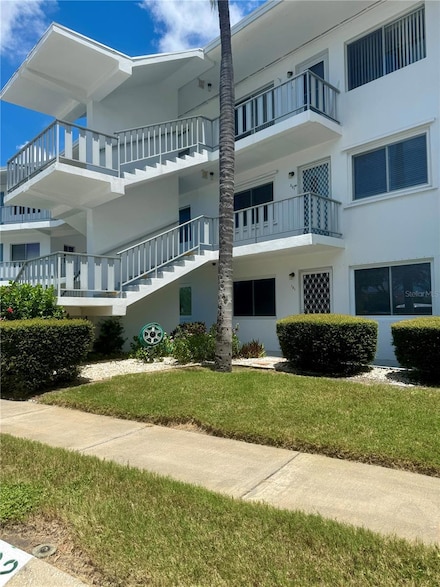 11201 80th Ave Unit 101, Seminole, FL 33772