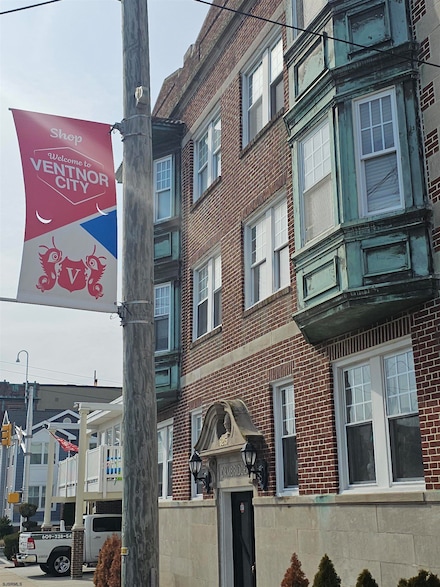 6215 Ventnor Ave, Ventnor City, NJ 08406