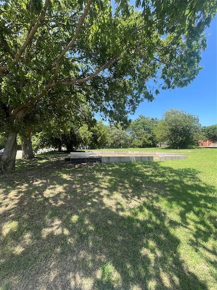 602 N Grand Ave, El Reno, OK 73036