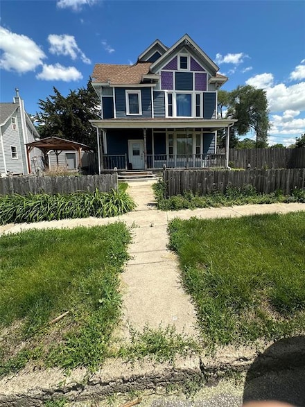 1717 10th St, Des Moines, IA 50314