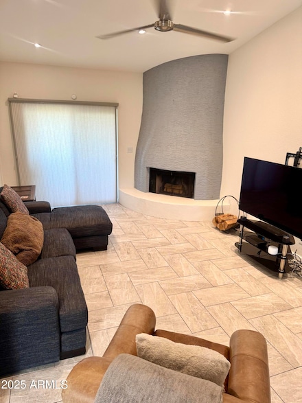 8302 N 21st Dr Unit L204, Phoenix, AZ 85021