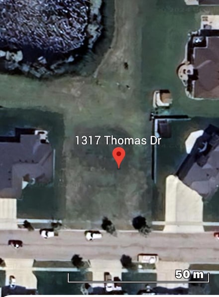 1317 Thomas Dr, Aberdeen, SD 57401